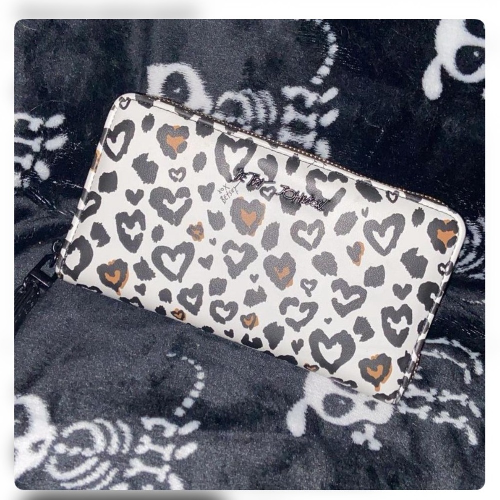 Betsy Johnson White Leopard Heart Zip Wallet with Brown Accents